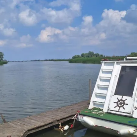 Casa vacanze Charming In Poroszl In Hungary On The Tisza *