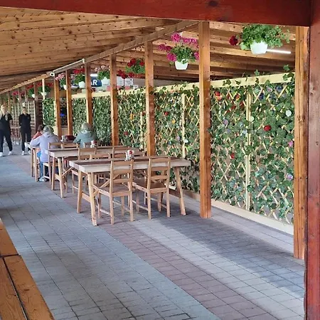 Charming In In Hungary On The Tisza Semesterbostad Poroszló